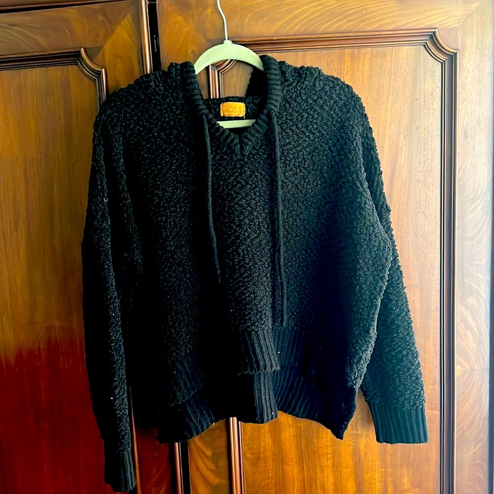 POL medium black hooded sweater